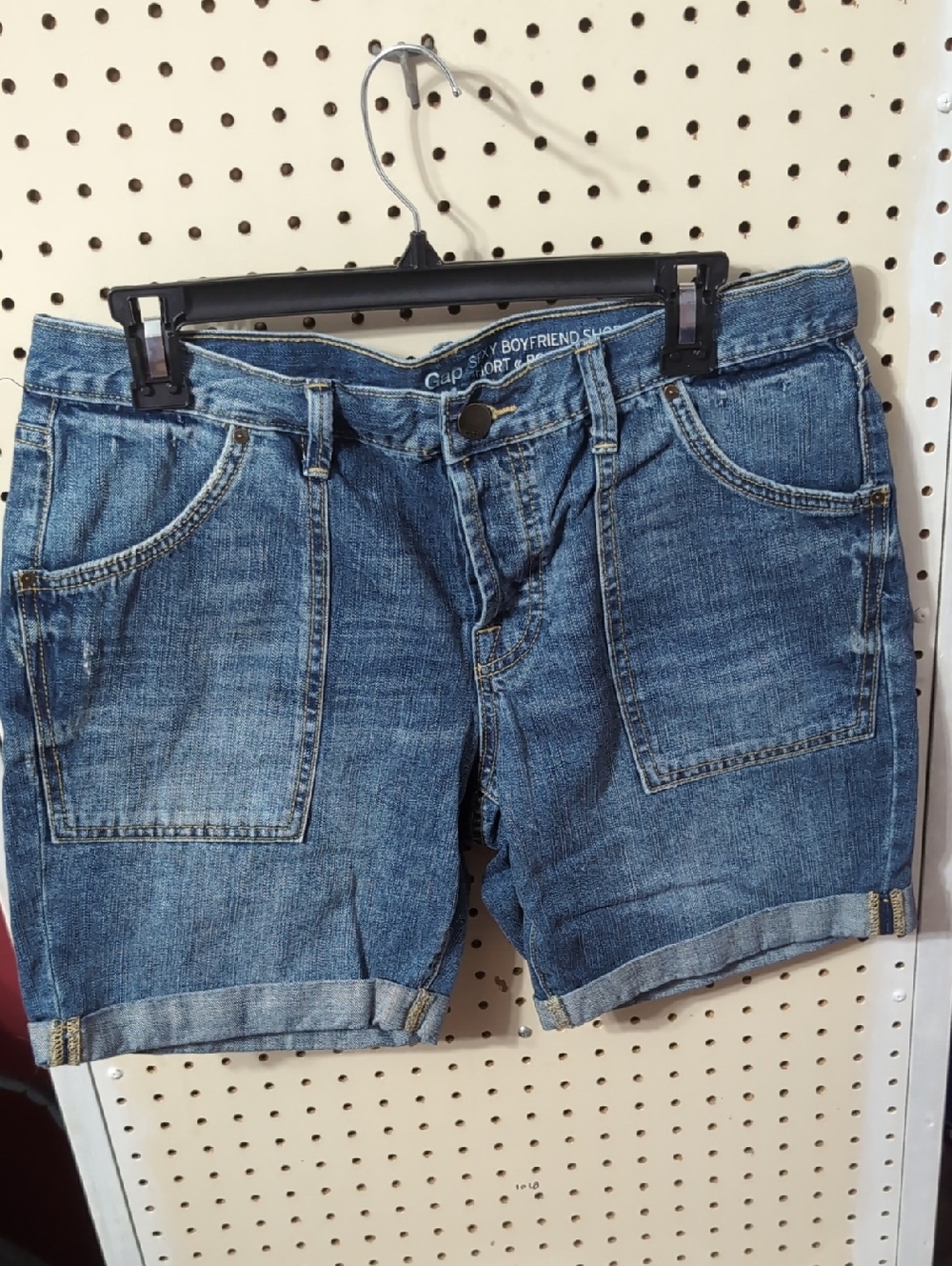 GAP Sexy Boyfriend Short - Medium Blue Denim